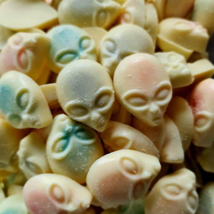 Filled White Choc Aliens - Pik n Mix Lollies NZ