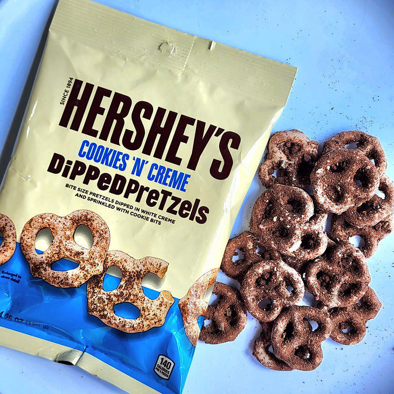Hersheys Cookies n Creme Dipped Pretzels - Pik n Mix Lollies NZ